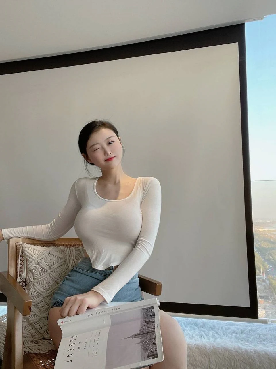 左公子666 – 兜不住的蜜桃 17P 1V
